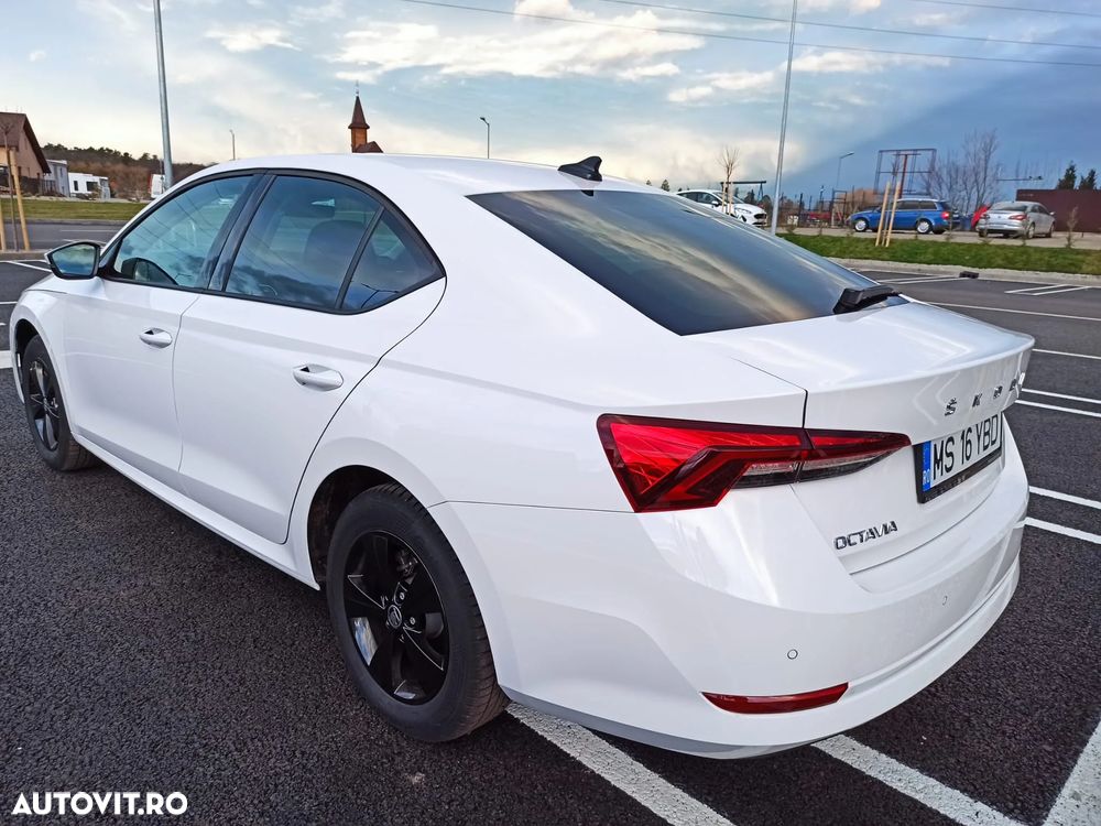 Skoda Octavia 2.0 TDI Essence - 5