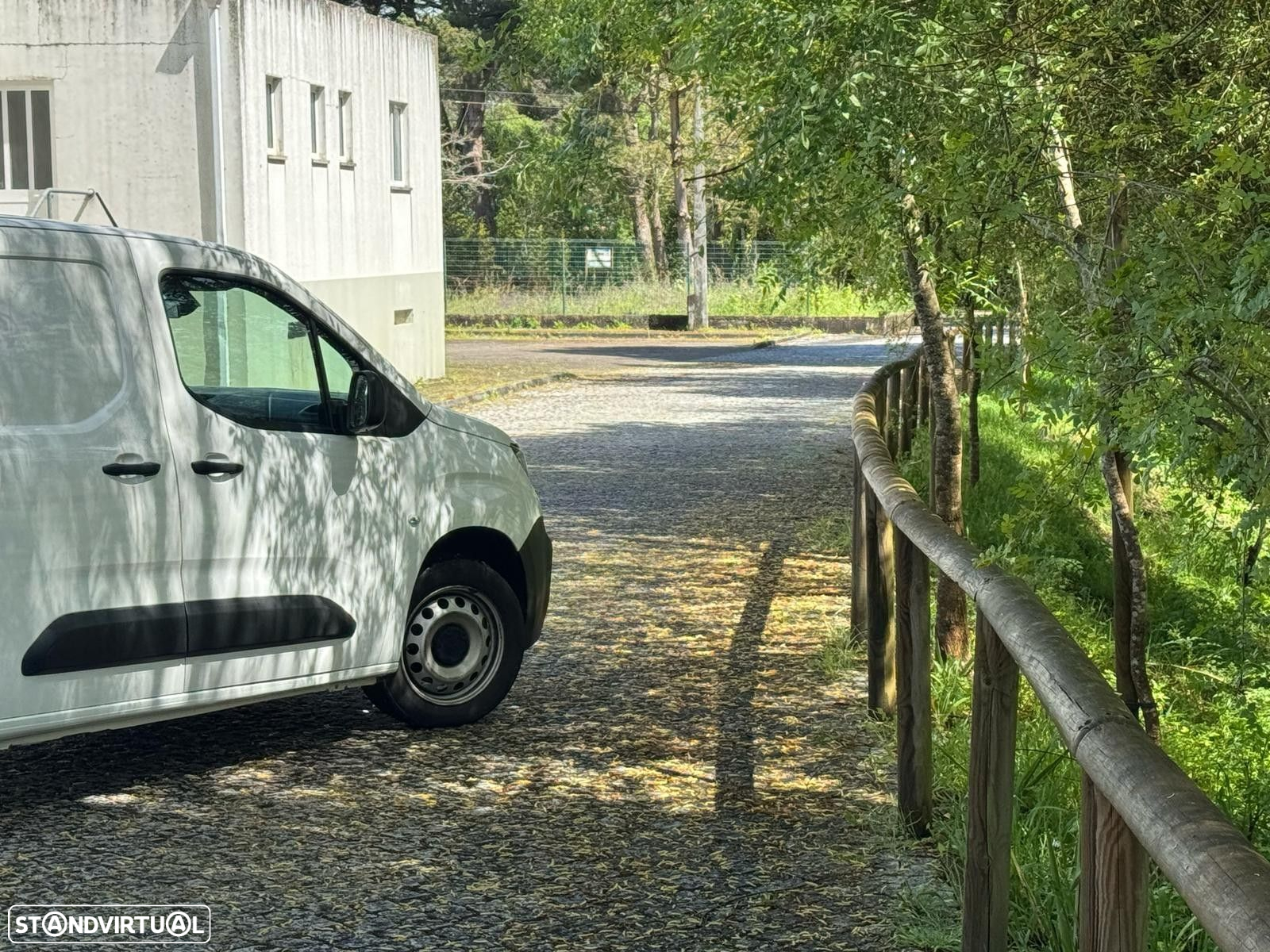 Peugeot Partner 1.5 BlueHDi Premium Longa - 11