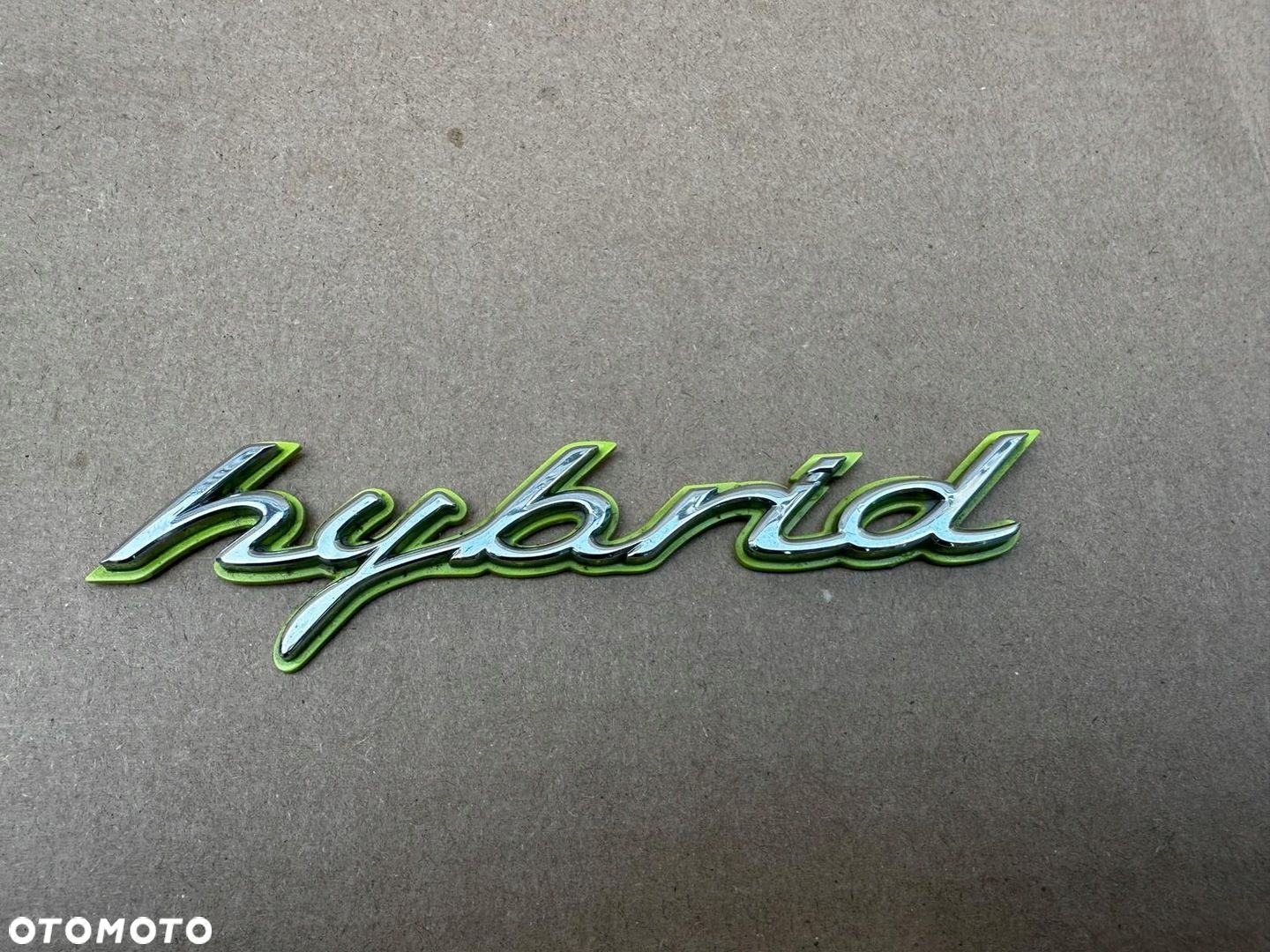Porsche hybrid kolor Silver-Green EMBLEMAT ZNACZEK ORYGINAŁ - 1