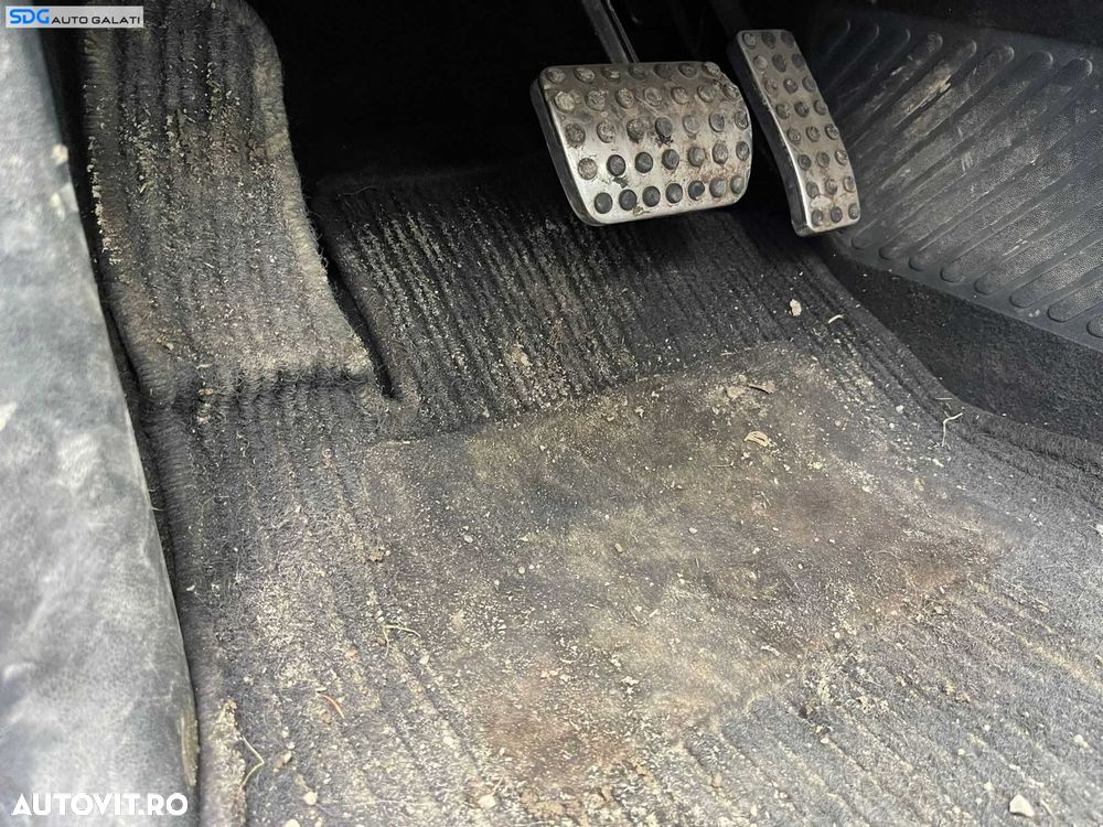 Pres Cauciuc Textil Stanga Fata Sofer Mercedes W245 Clasa B Class 2005 - 2012 - 1