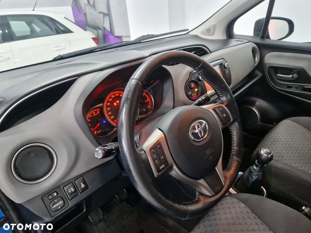 Toyota Yaris - 23