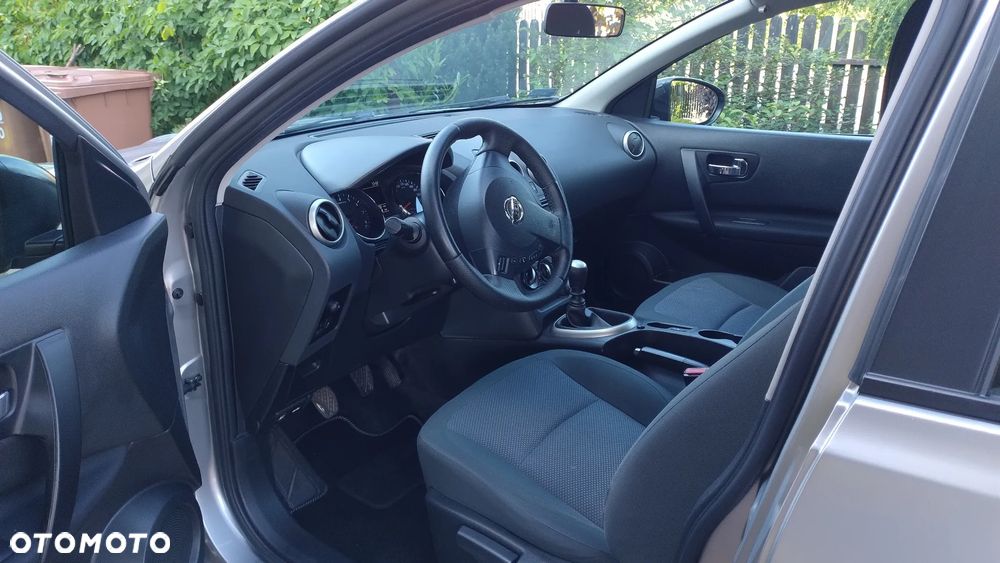 Nissan Qashqai 2.0 Visia - 8