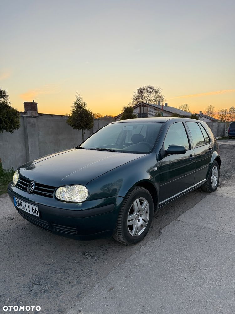 Volkswagen Golf 1.6 Comfortline - 5