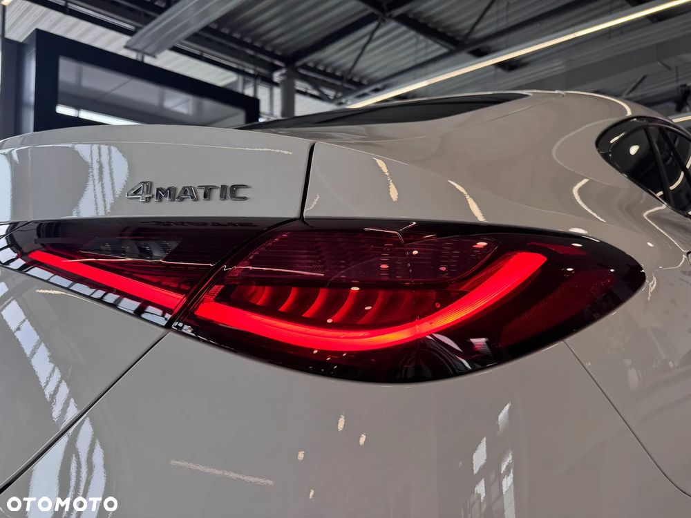 Mercedes-Benz GLC 300 mHEV 4-Matic AMG Line - 11