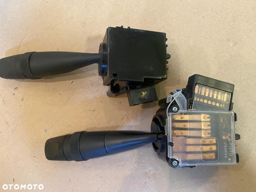 Przełączniki świateł wycieraczek Suzuki SX4 S-Cross 1.4TB Hyb 2022 OE - 2
