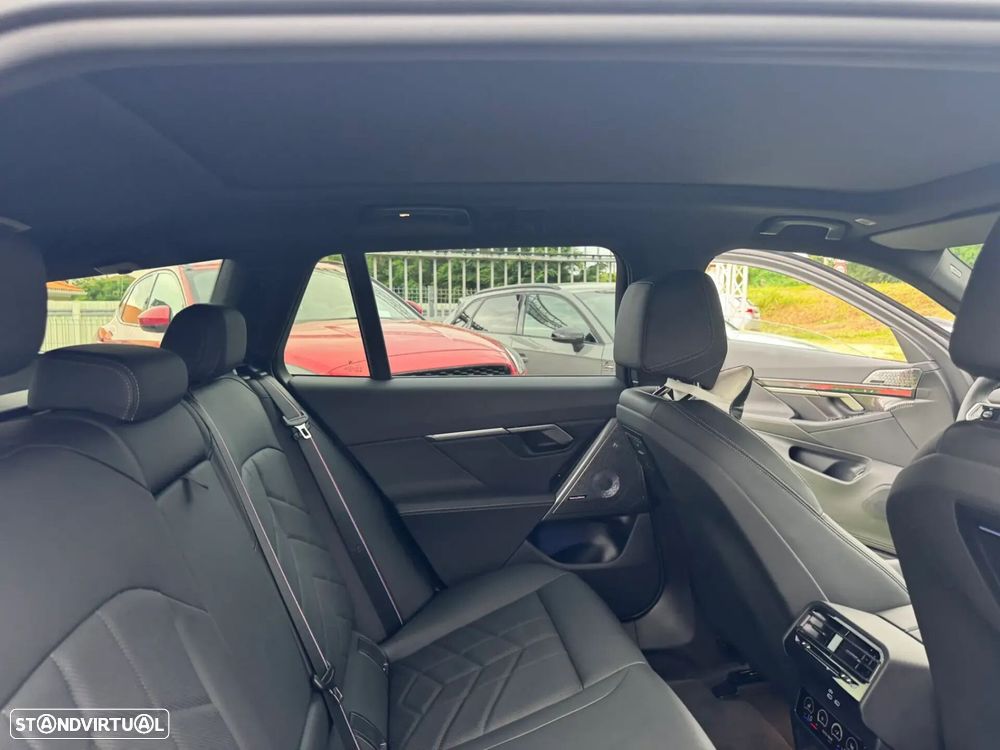 BMW i5 - 35