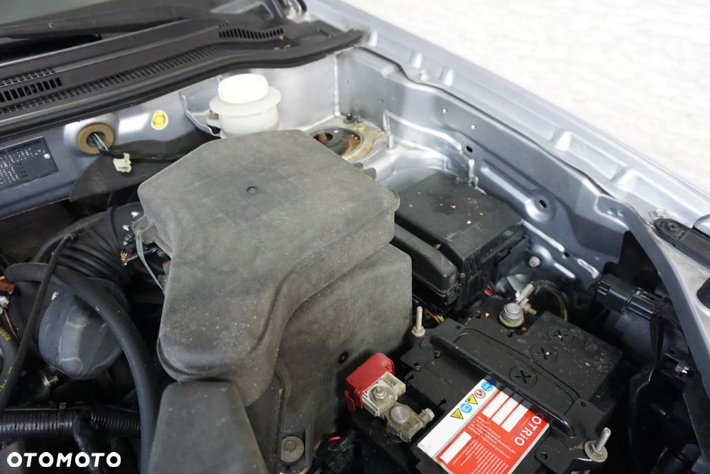 Mitsubishi Outlander 2.0 4WD Invite - 18