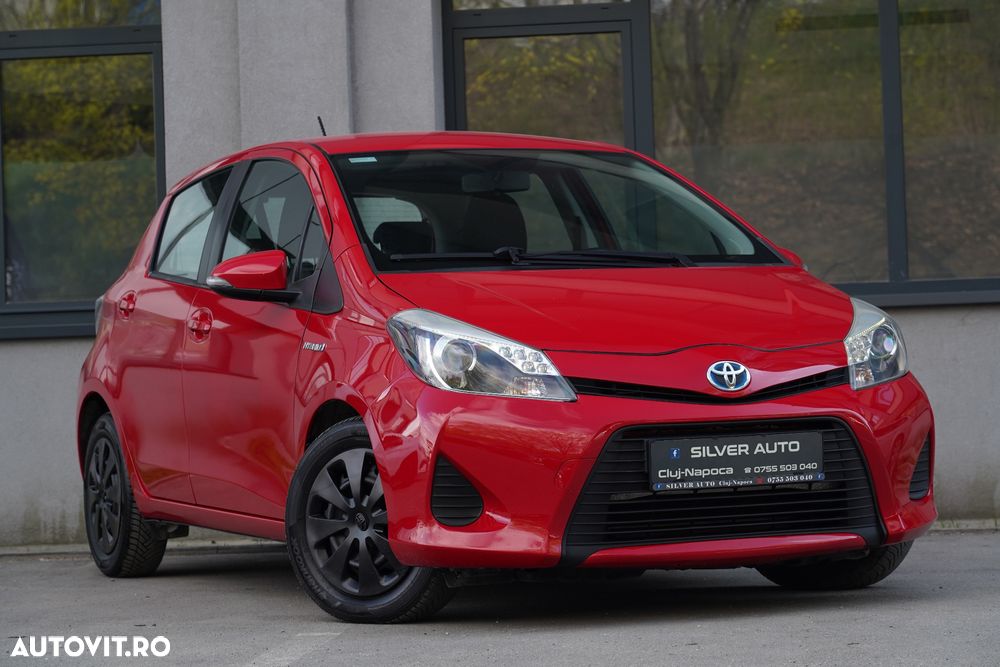 Toyota Yaris 1.5 VVT-i HSD Sol - 13