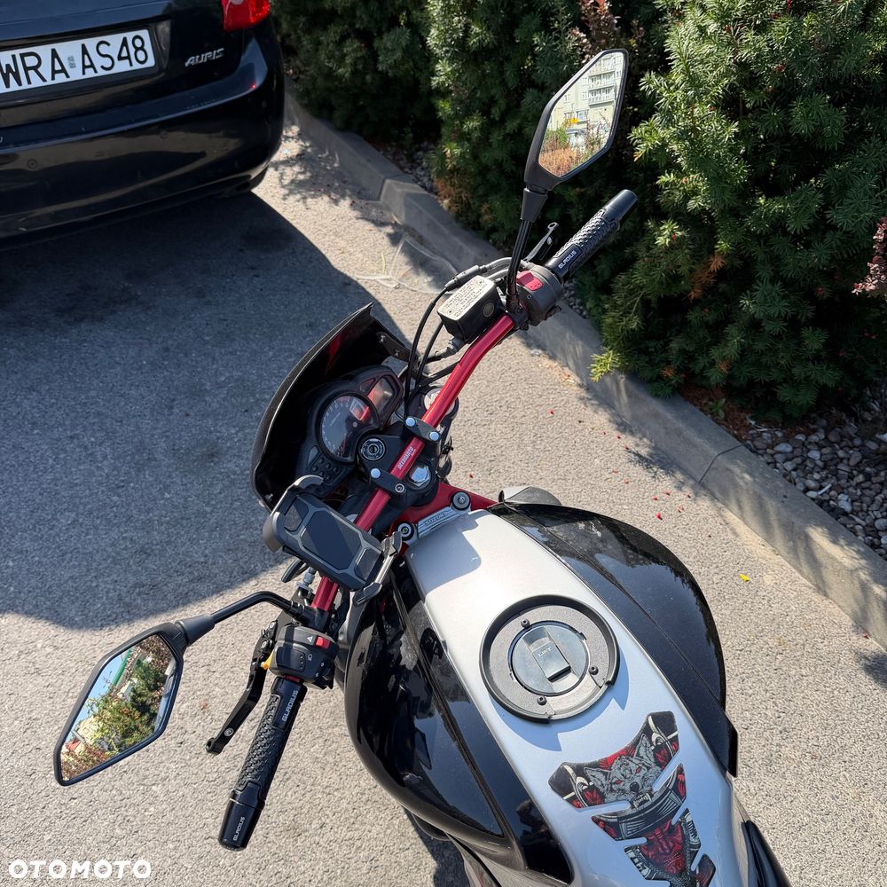 Suzuki Gladius - 7