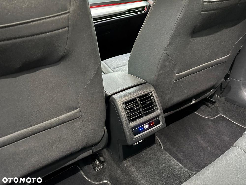 Volkswagen Golf 1.0 TSI OPF Active - 19