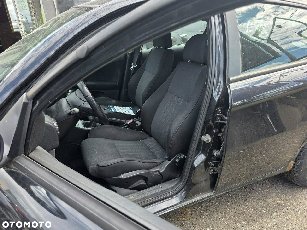Alfa Romeo 147 1.6 Twin Spark 16V - 5
