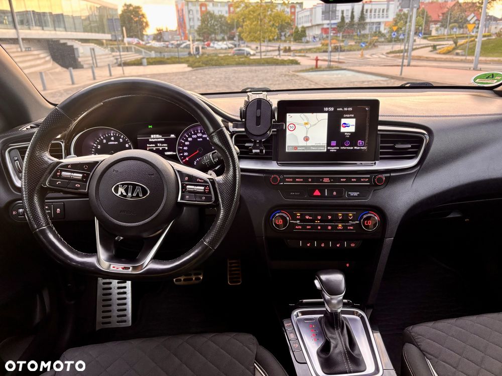 Kia ProCeed - 7