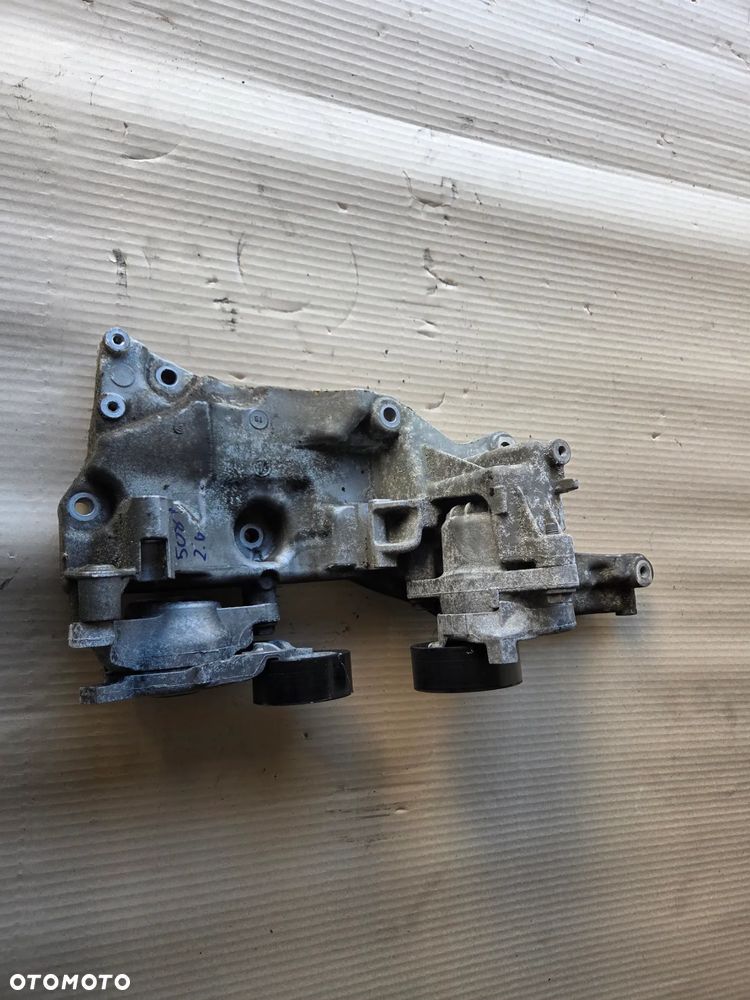 Łapa mocowanie alternatora Peugeot 508 II 2.0 BLUEHDI - 2