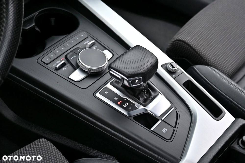 Audi A4 Avant 2.0 TDI DPF clean diesel quattro S tronic S line Sportpaket - 34