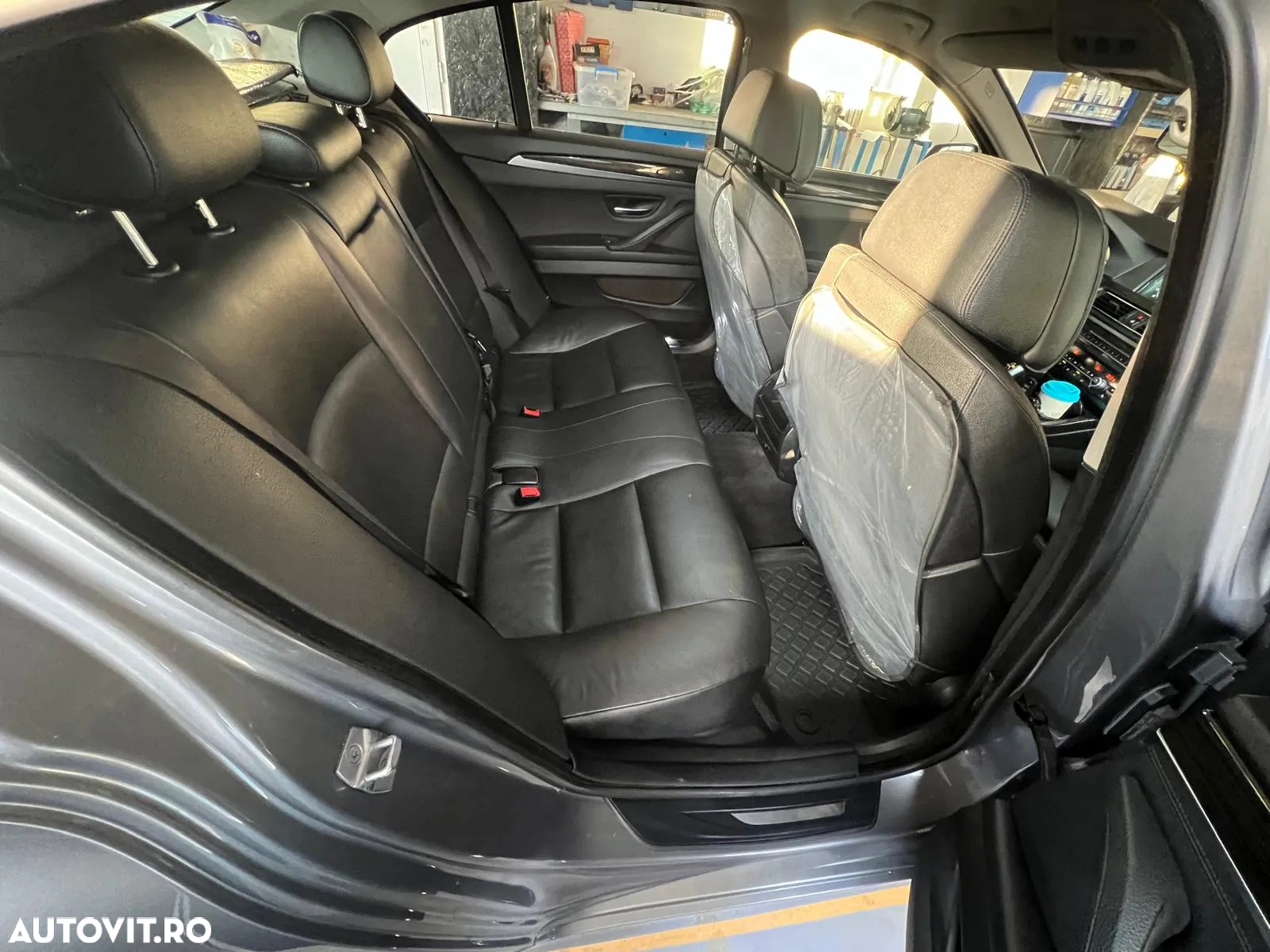 BMW Seria 5 525d xDrive - 13