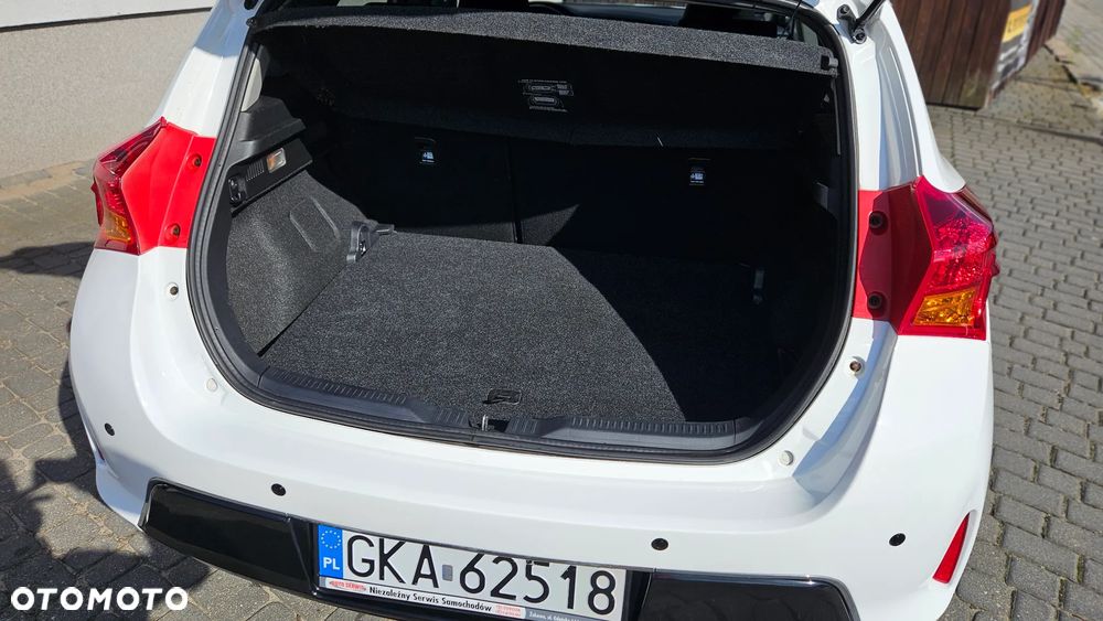 Toyota Auris 1.6 Premium - 14