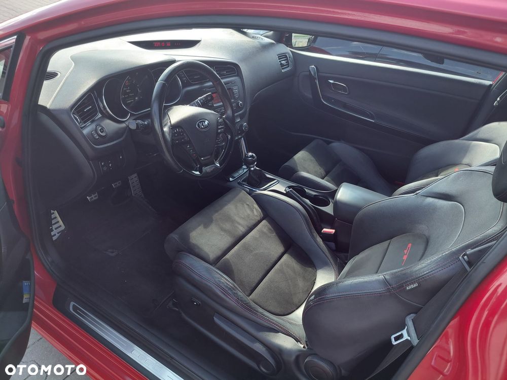 Kia Ceed 1.6 T-GDI GT L - 11