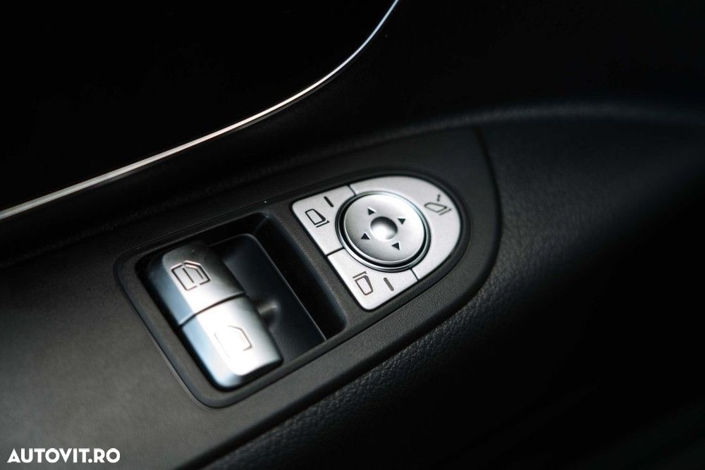 Mercedes-Benz Vito - 32