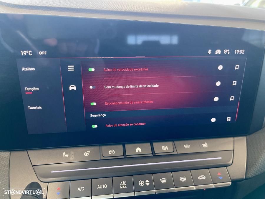 Opel Astra Sports Tourer 1.2 T GS Line - 20