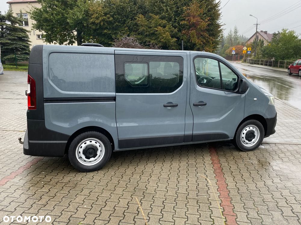 Renault Trafic 2.0 Doka 6 Osobowa Rejestracja 11.2021r Samochód Ciężarowy - 4