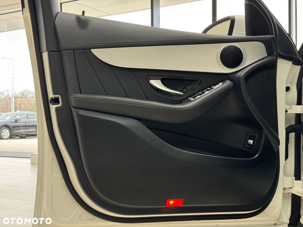 Mercedes-Benz GLC 200 d 4-Matic - 12