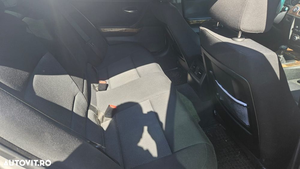 BMW Seria 3 325i - 10