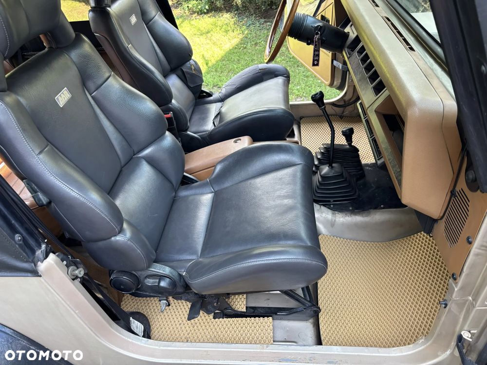 Jeep Wrangler - 23
