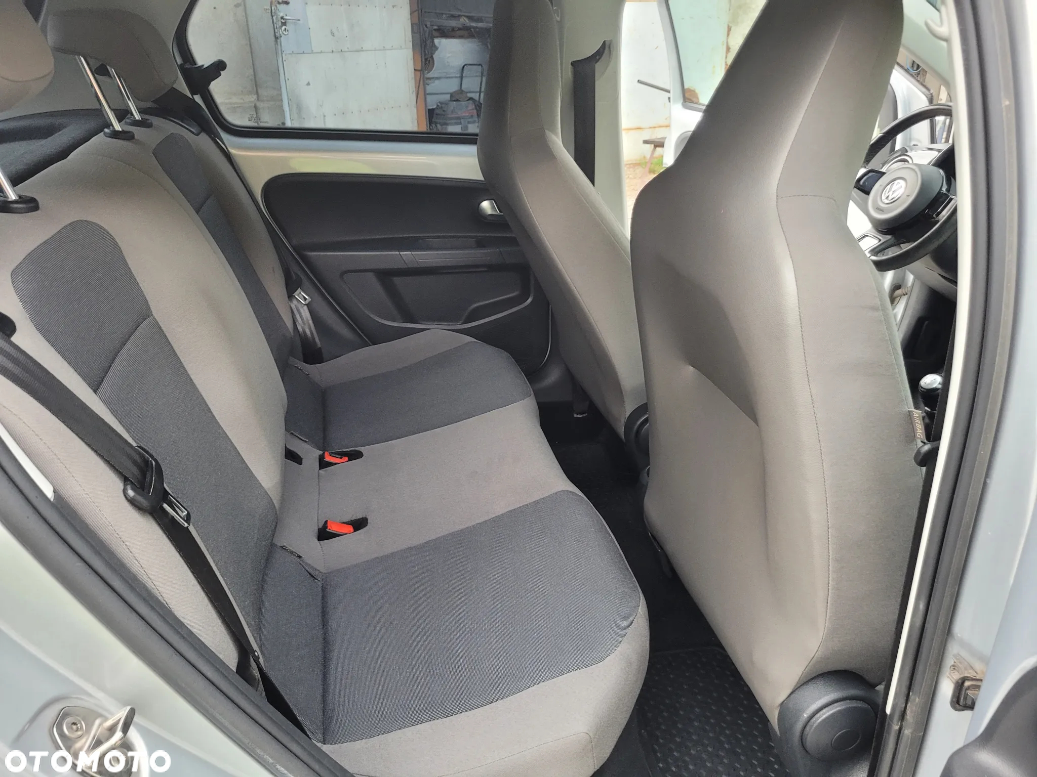 Volkswagen up! 1.0 cross - 18