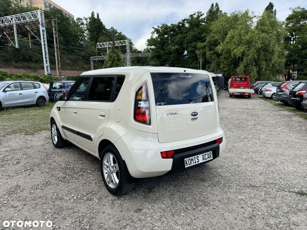 Kia Soul - 4
