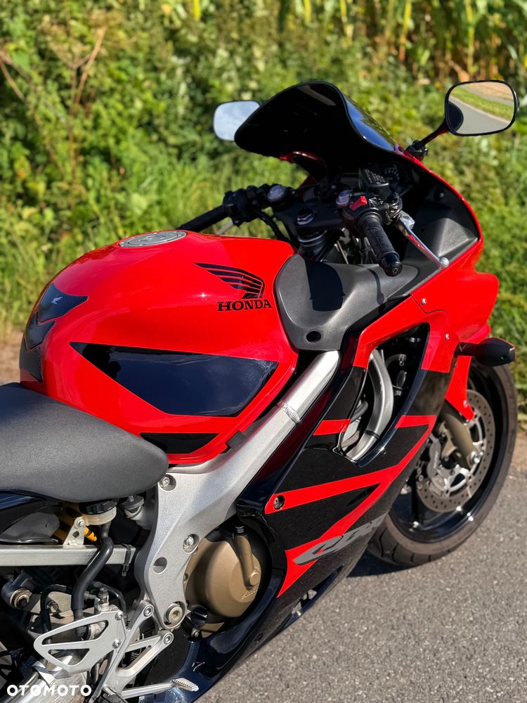 Honda CBR - 8