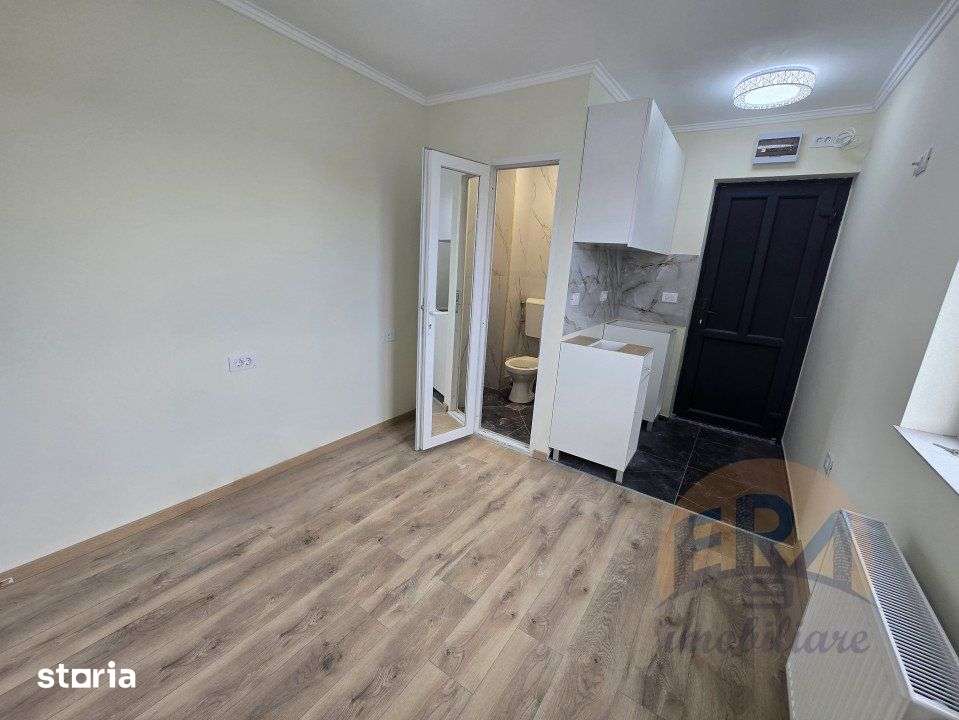 Garsoniera mica renovata | Etaj 3 | Rogerius, str. Aluminei — fotografia 1