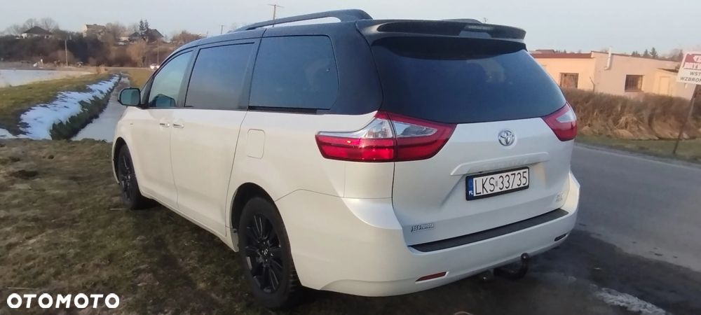 Toyota Sienna 3.5 V6 XLE AWD - 31