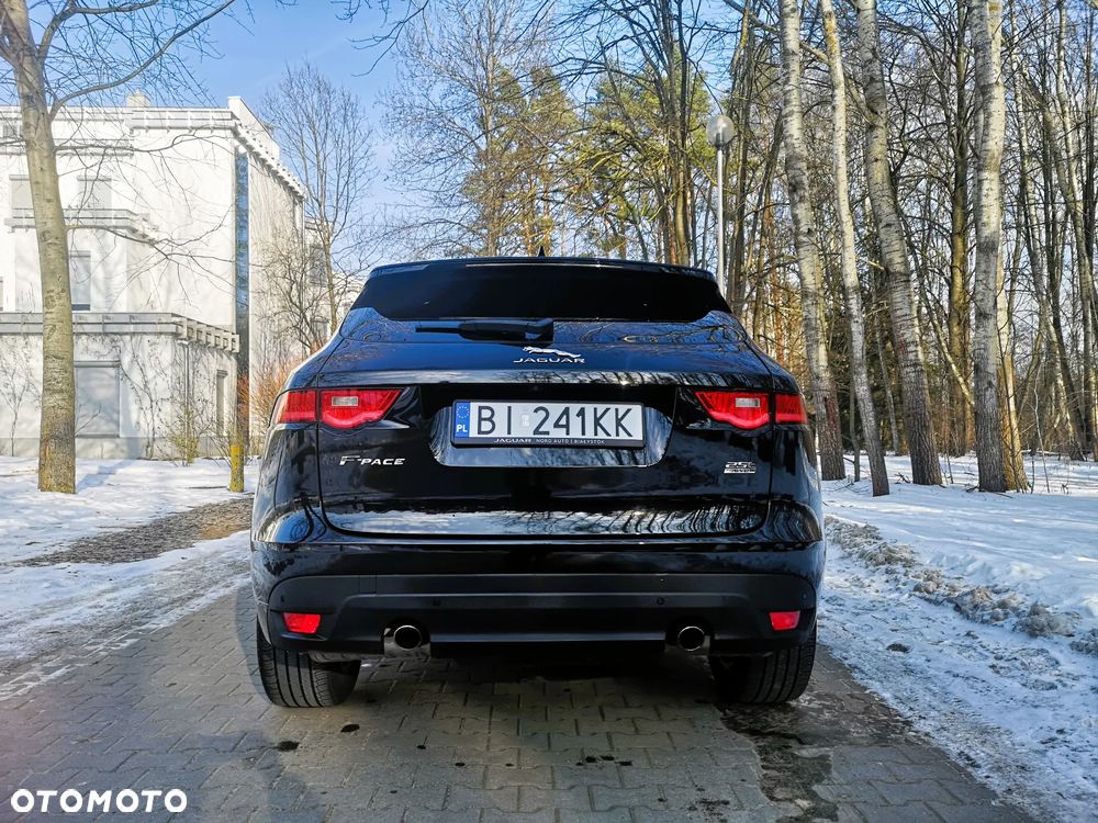 Jaguar F-Pace - 5