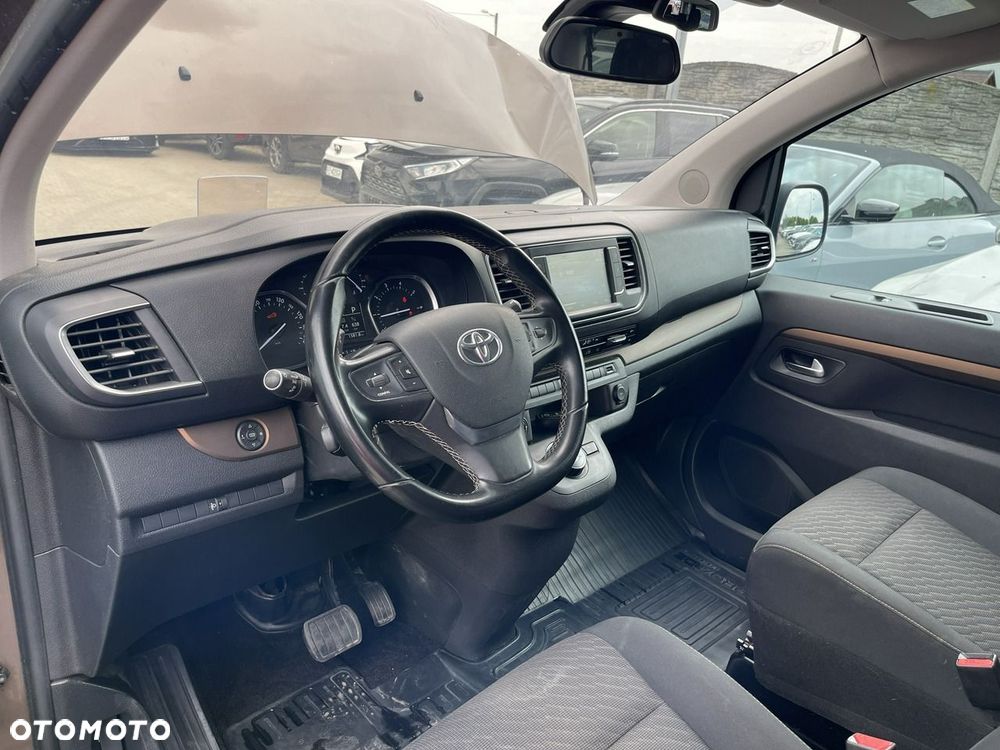 Toyota Proace Verso 2,0-l-D-4D (5-Si.) Autm Family compact - 11