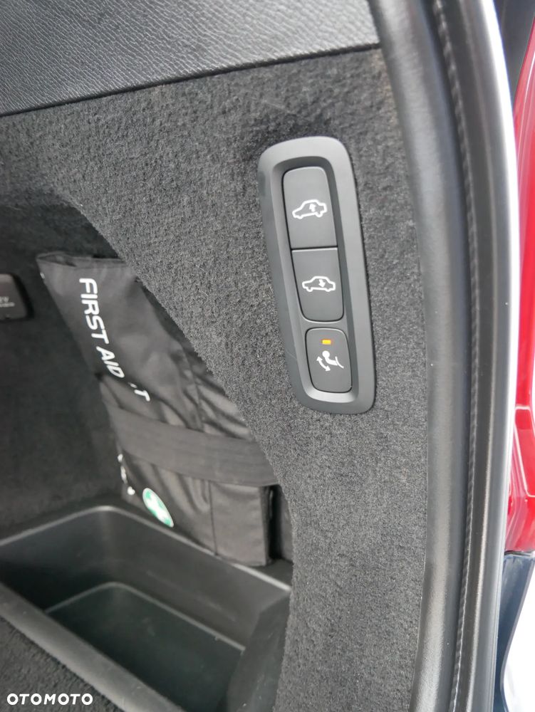 Volvo XC 90 T8 AWD Plug-In Hybrid Inscription Expression 7os - 16