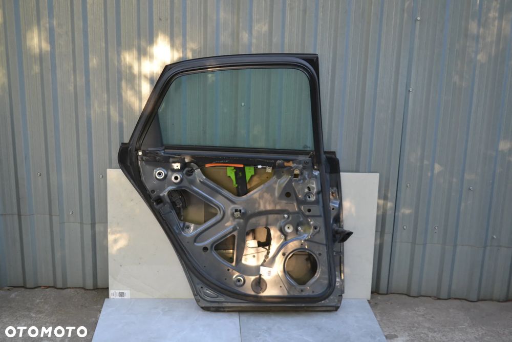 AUDI A4 B6 2001-2004 SEDAN TYŁ TYLNE LEWE LX7Z POMORSKIE - 4