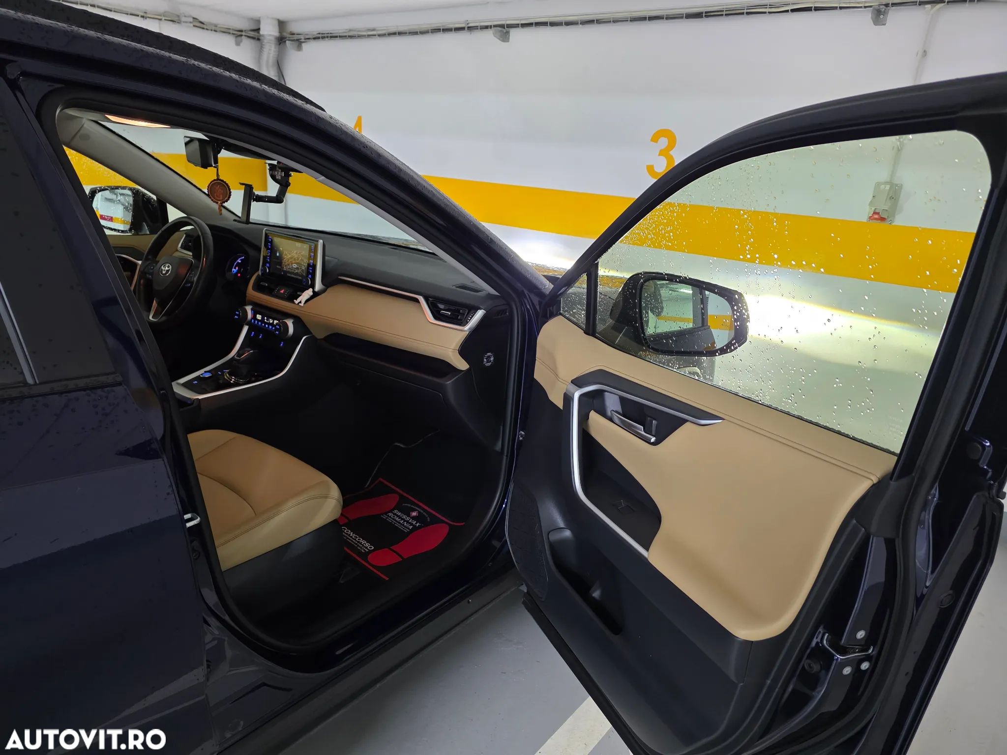 Toyota RAV4 2.5 Hybrid VVT-iE 4x4 Luxury Plus - 10