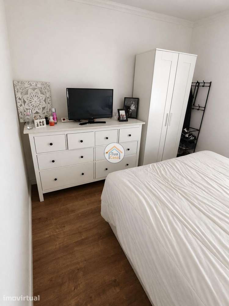 Apartamento T4 no Laranjeiro – Almada | Habitação Familiar ou Excelent - Grande imagem: 3/18
