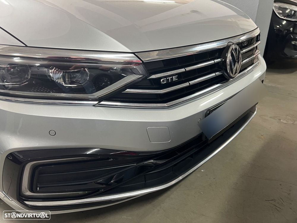 VW Passat Variant - 14