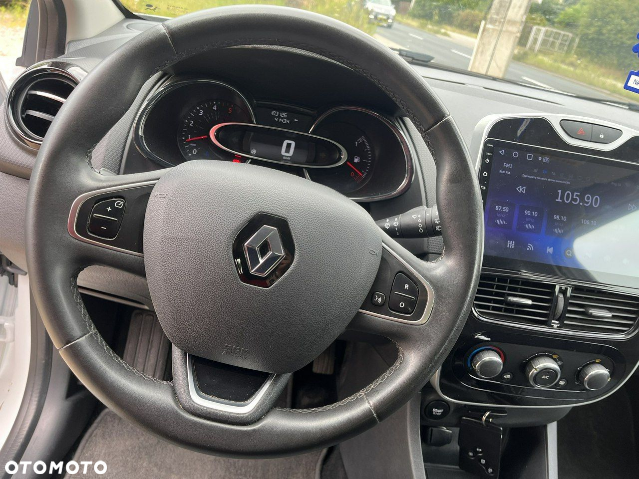 Renault Clio - 17
