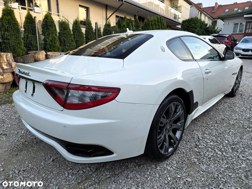 Maserati GranTurismo - 4