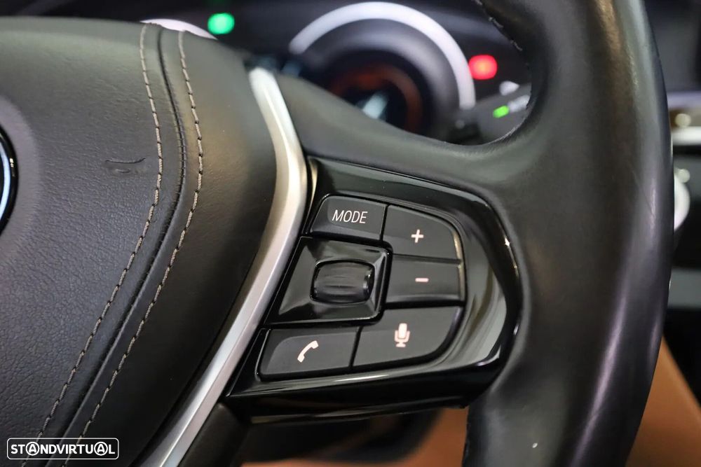 BMW 530 e iPerformance Line Luxury - 52