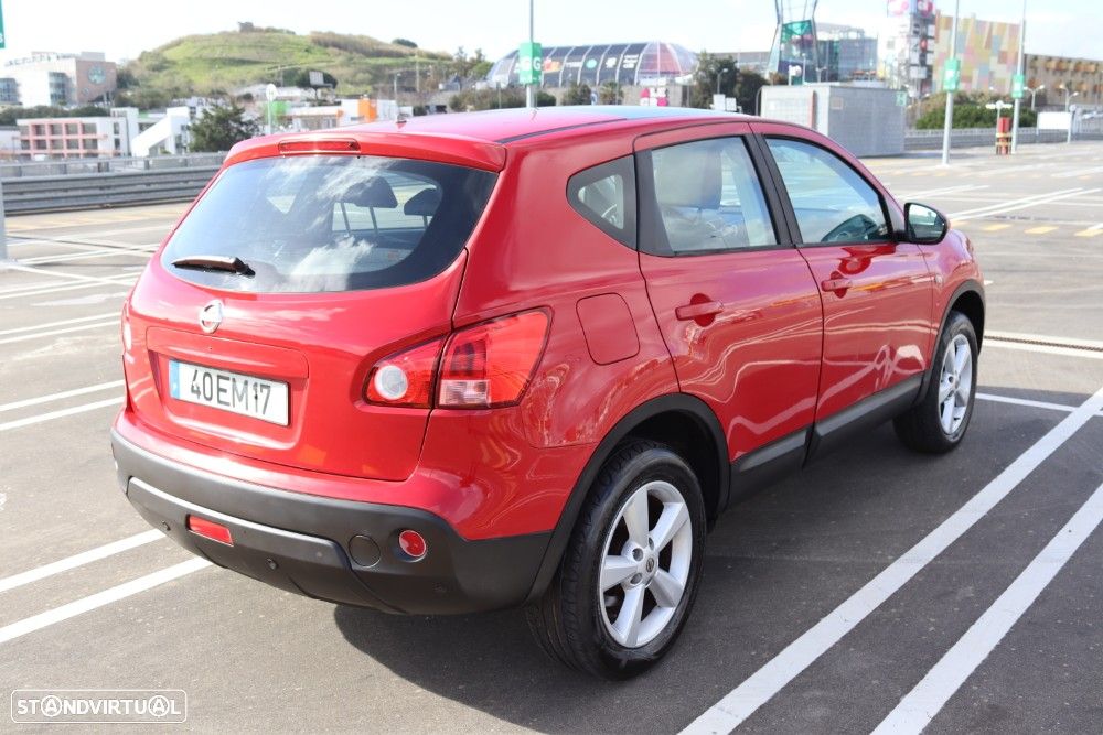 Nissan Qashqai 1.5 dCi Tekna Premium Pele Preta 18 - 4