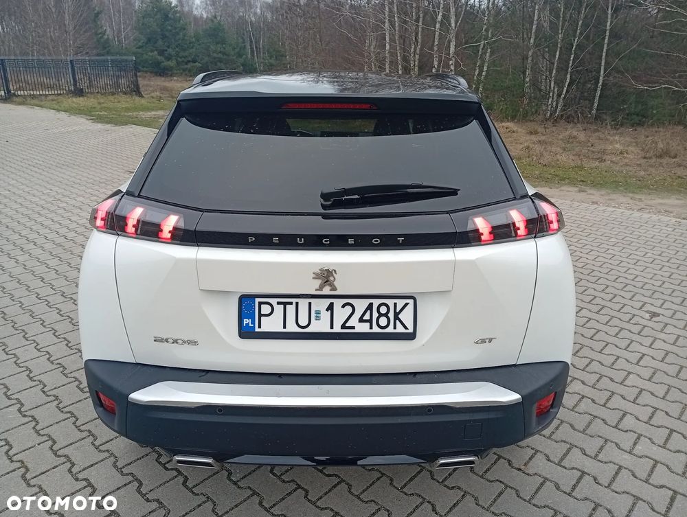Peugeot 2008 - 8