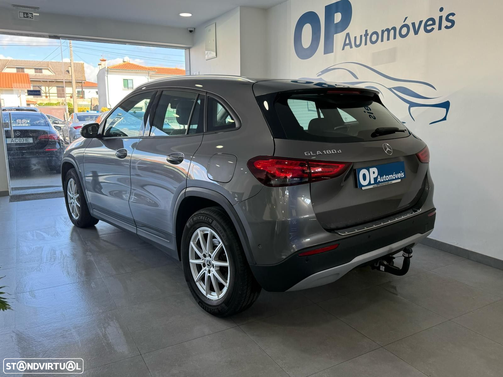 Mercedes-Benz GLA 180 d Style - 3