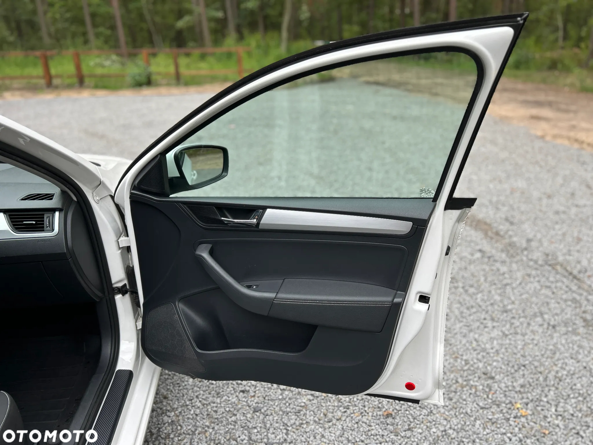 Skoda RAPID - 16