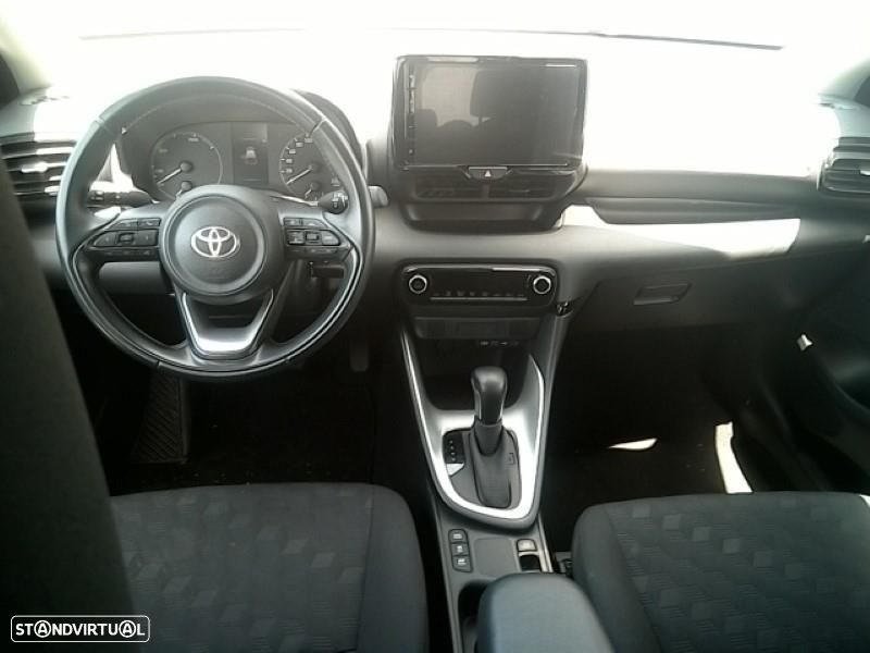 Toyota Yaris - 16