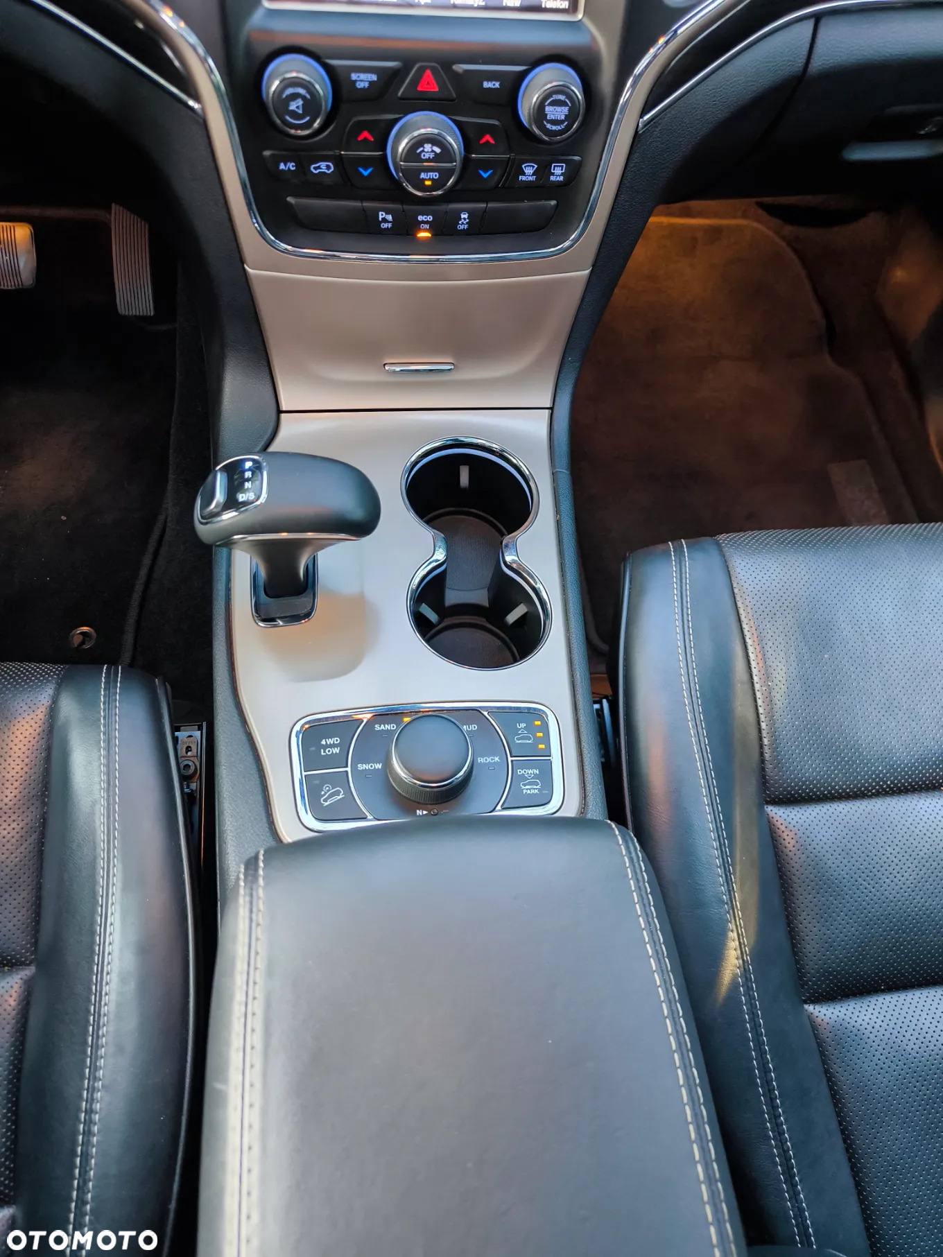 Jeep Grand Cherokee 3.6 V6 Overland - 19