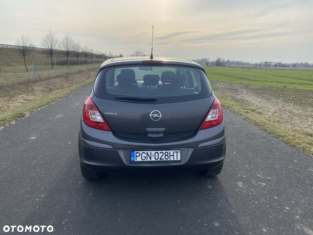 Opel Corsa - 2