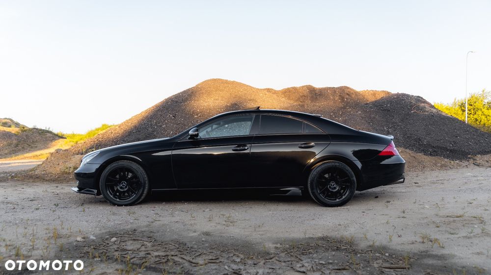 Mercedes-Benz CLS - 6